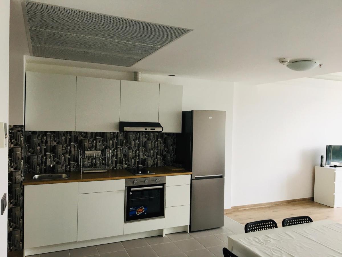 Mdm Sky Apartments Skopje Ngoại thất bức ảnh